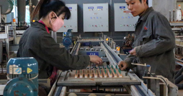 Китайские производители фейерверков заменяют людей роботами